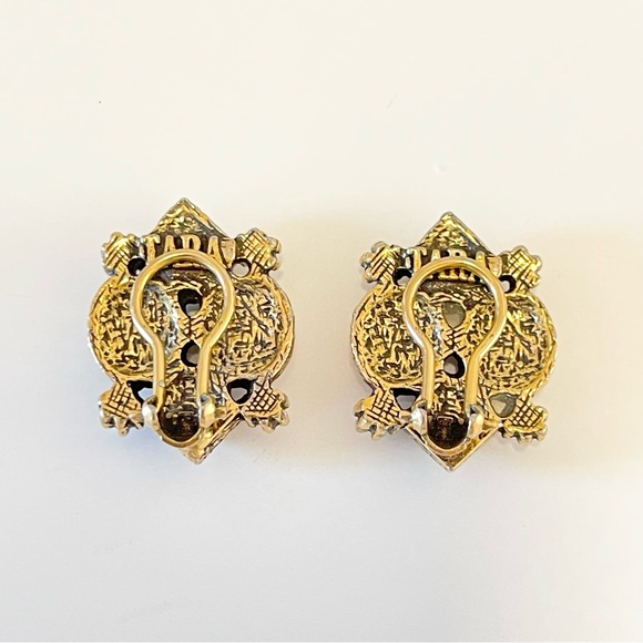 TARA Faux Turquoise/Coral/Pearl Clip on Earrings in Gold tone - Picture 2 of 2